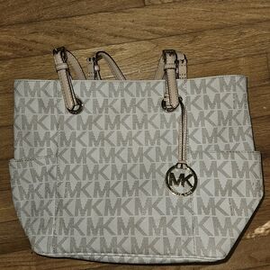 White Michael Kors bag